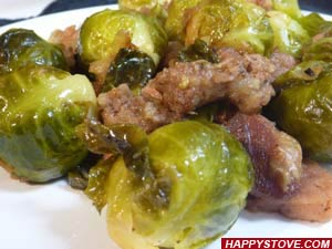 Brussels Sprouts with Ham and Beer - By happystove.com