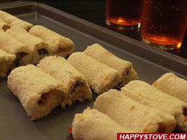 Nutella and Hazelnuts Tramezzini Rolls - By happystove.com