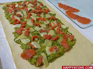 Smoked Salmon and Zucchini Puff Pastry Roll - By happystove.com